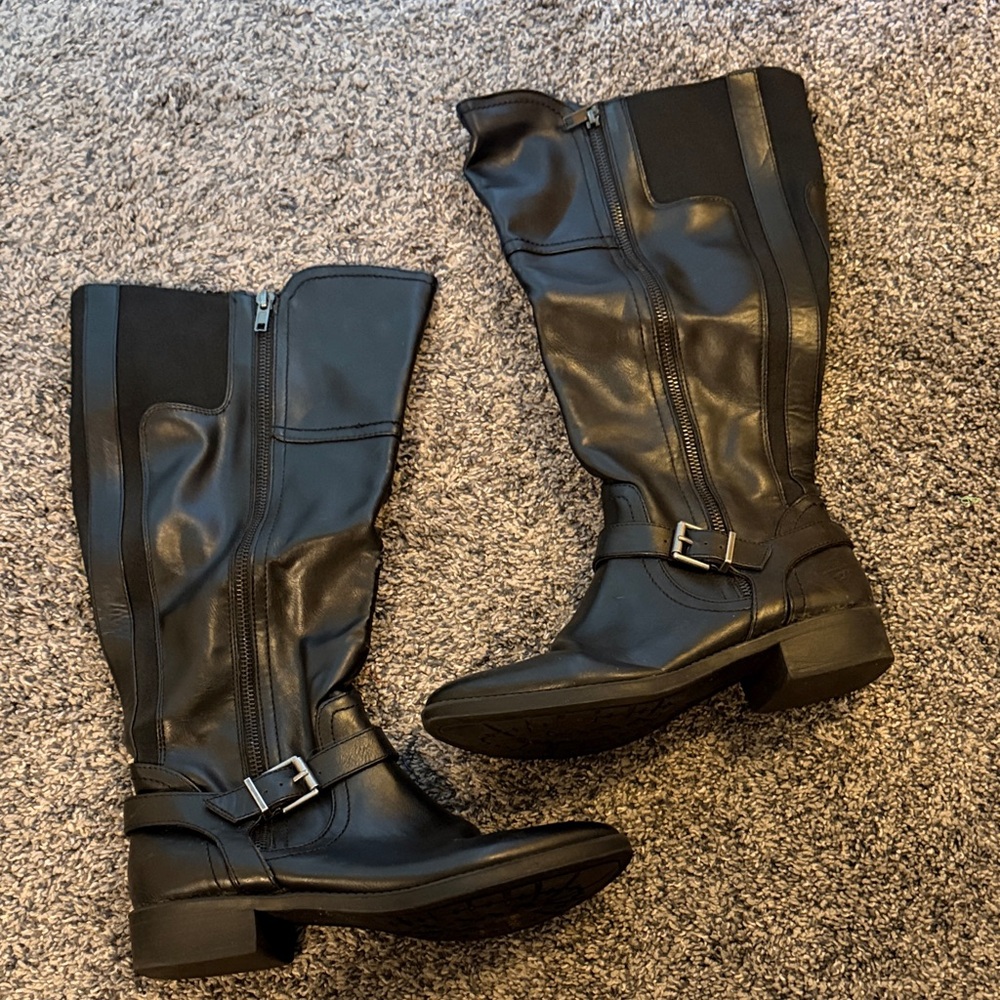 Stylish Black Knee-High Women's Boots